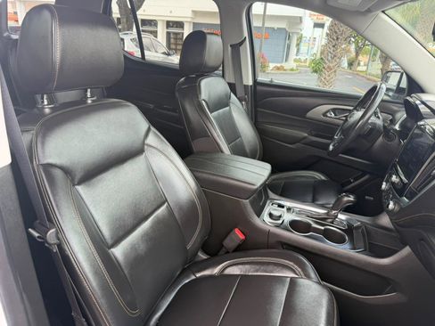 Used 2020 Chevrolet Traverse RS AWD/4WD image 14