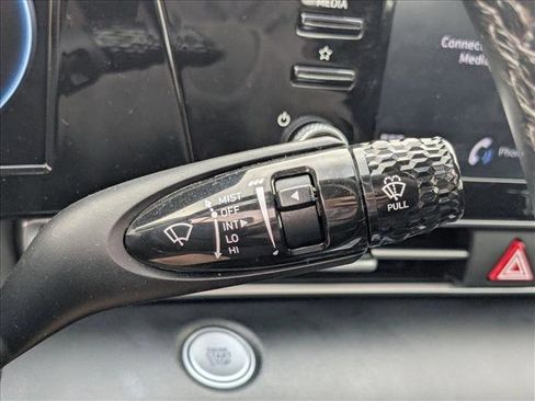 Used 2021 Hyundai Elantra SEL w/ Convenience + Premium Package image 7