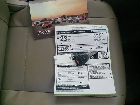 Used 2015 Jeep Patriot High Altitude AWD/4WD image 27