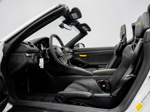 Used 2024 Porsche 718 Boxster Spyder RS RWD image 20