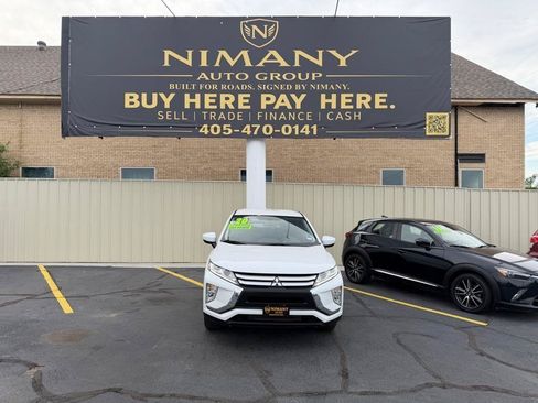 Used 2020 Mitsubishi Eclipse Cross ES FWD image 2
