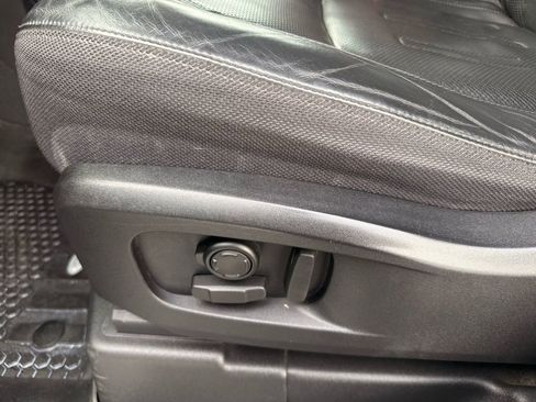 Used 2020 Land Rover Defender 110 X image 16