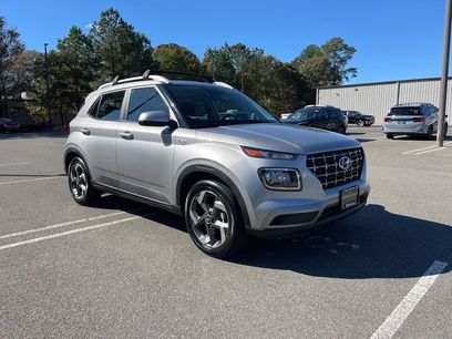 Used 2024 Hyundai Venue SEL