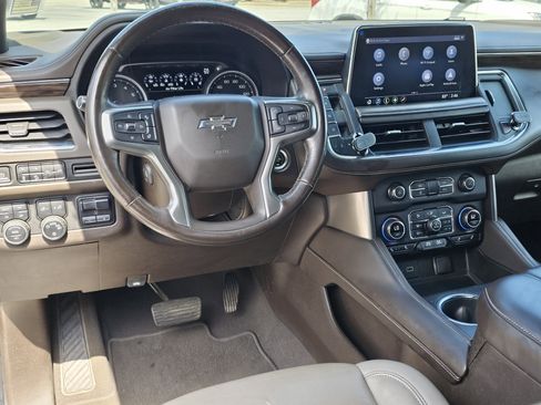 Used 2021 Chevrolet Tahoe Z71 w/ Z71 Off-Road Package image 36