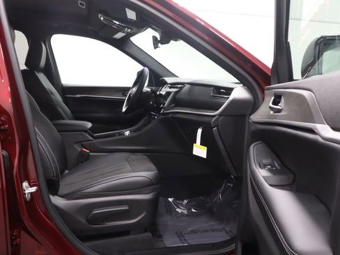 New 2026 Jeep Grand Cherokee L 4WD image 15