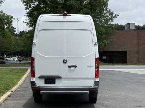 Used 2019 Mercedes-Benz Sprinter 170 Cargo image 5