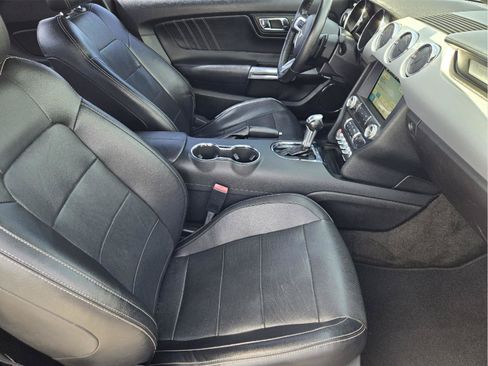 Used 2017 Ford Mustang Premium RWD image 12