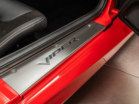 Used 2015 Dodge Viper w/ Quick Order Package 22J GT image 34