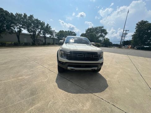 Used 2025 Ford Ranger Raptor AWD/4WD image 4