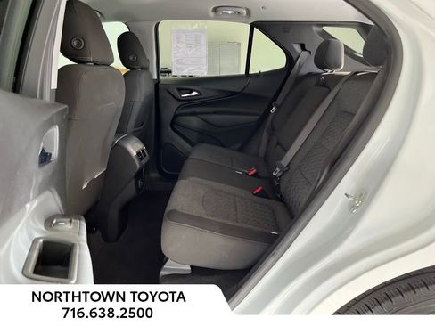 Used 2023 Chevrolet Equinox LT image 18