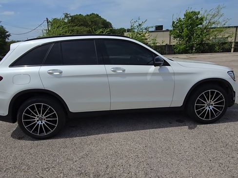 Used 2021 Mercedes-Benz GLC 300 4MATIC image 9