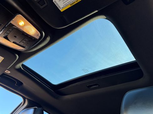 Used 2019 Jeep Grand Cherokee Limited image 33