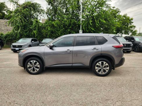 Used 2023 Nissan Rogue SV FWD image 4