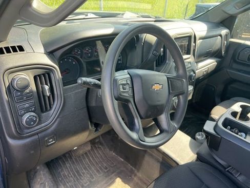Used 2024 Chevrolet Silverado 2500 W/T AWD/4WD image 4
