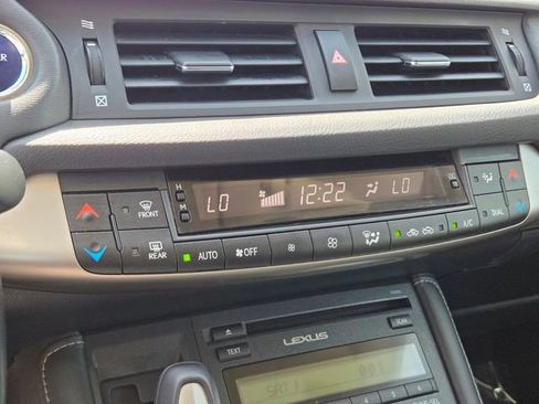 Used 2016 Lexus CT 200h w/ Accessory Package 2 image 30