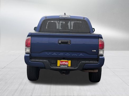 Used 2022 Toyota Tacoma TRD Sport w/ Technology Package AWD/4WD image 6
