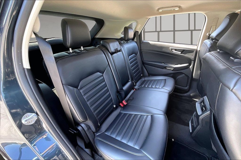 Used 2024 Ford Edge SEL AWD/4WD image 23