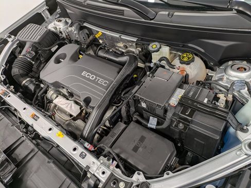 Used 2022 GMC Terrain SLE w/ Driver Convenience Package image 30