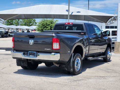 Used 2024 RAM 3500 Tradesman w/ Chrome Appearance Group AWD/4WD image 5