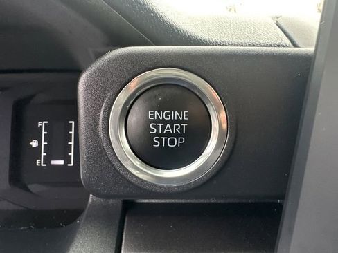 Certified 2025 Toyota 4Runner SR5 AWD/4WD image 39