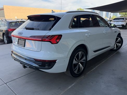 Used 2024 Audi Q8 e-tron Premium Plus w/ Premium Plus Package AWD/4WD image 4