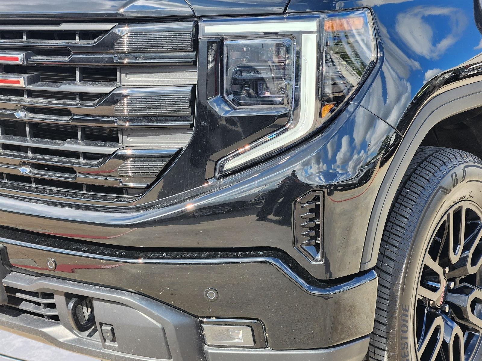 Used 2026 GMC Sierra 1500 Elevation w/ Preferred Package AWD/4WD image 8