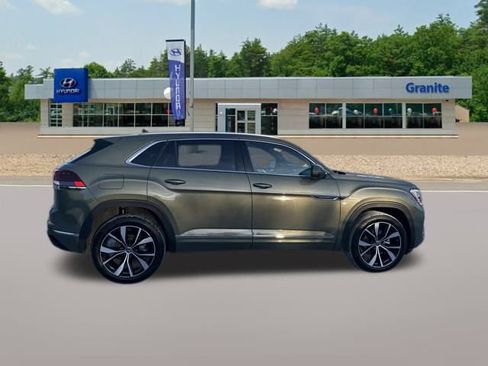 Used 2025 Volkswagen Atlas Cross Sport SEL Premium R-Line image 5