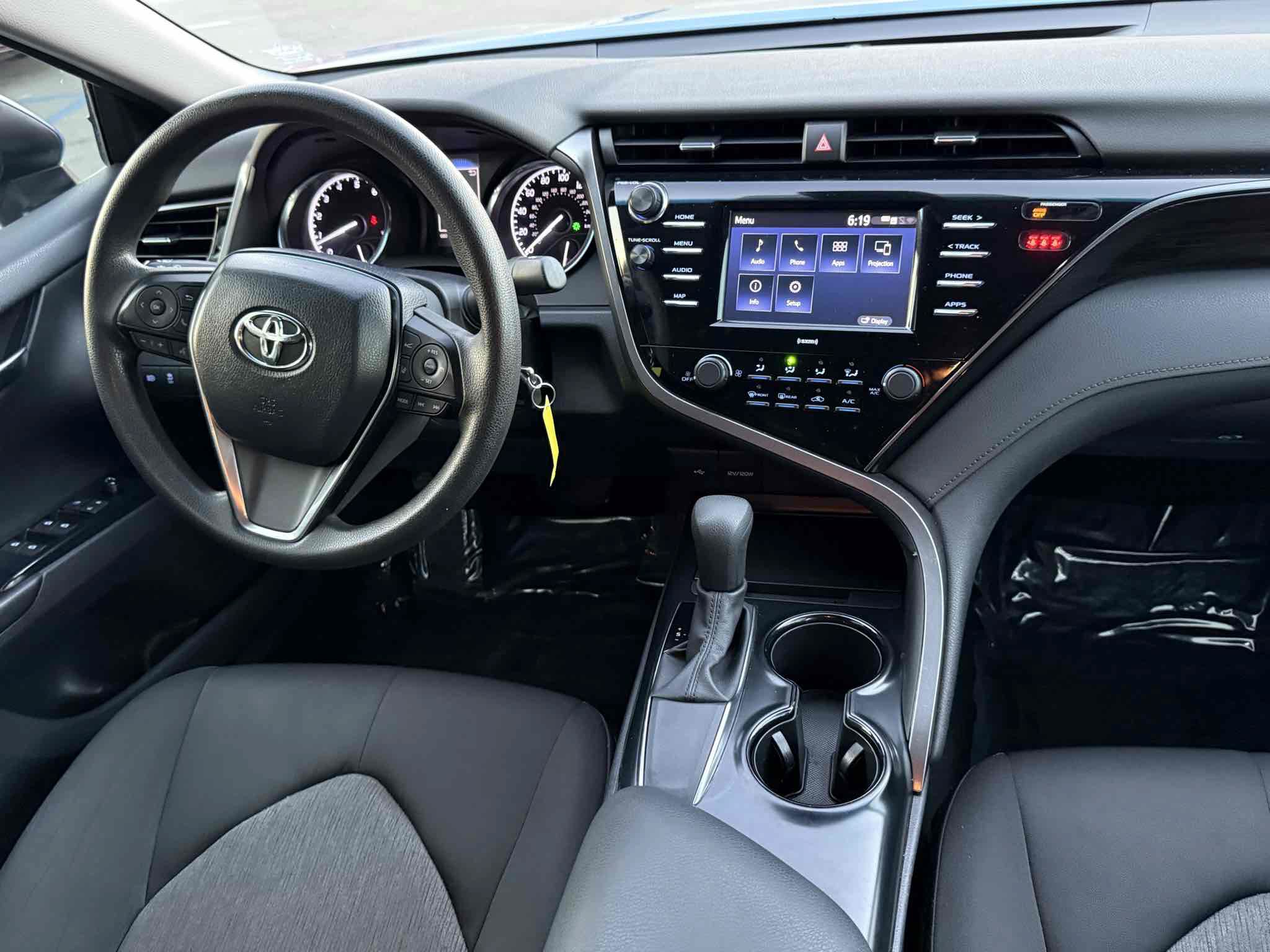 Used 2020 Toyota Camry LE w/ Carpet Mat Package FWD image 15