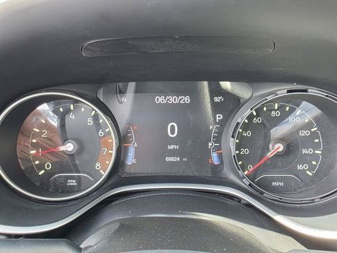 Used 2018 Jeep Compass Latitude w/ Popular Equipment Group AWD/4WD image 16