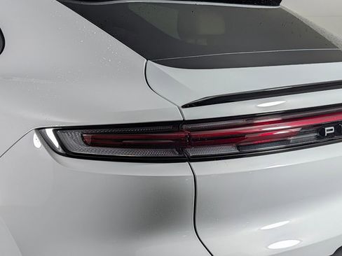 Used 2026 Porsche Cayenne S image 16