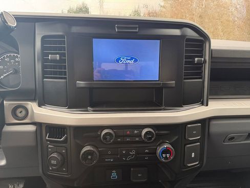 New 2026 Ford F250 XL w/ XL Off-Road Package image 21