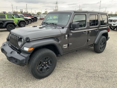 Used 2020 Jeep Wrangler Unlimited Sport image 4