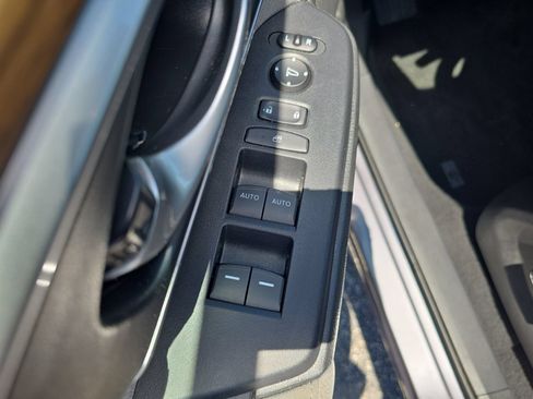Used 2021 Honda CR-V EX image 14