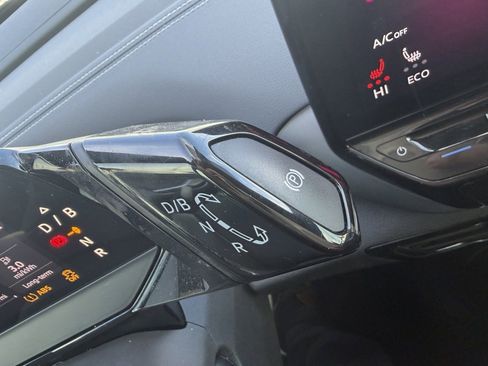 Used 2023 Volkswagen ID.4 Pro S image 27