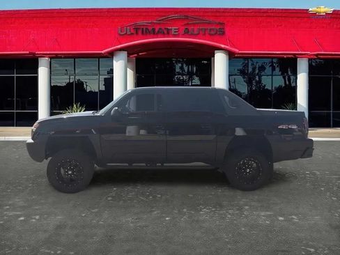 Used 2004 Chevrolet Avalanche 2500 w/ Preferred Equipment Group AWD/4WD image 4