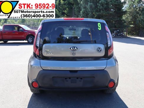 Used 2015 Kia Soul + FWD image 7