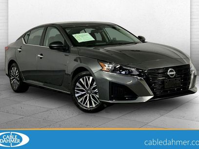 Used 2025 Nissan Altima 2.5 SV