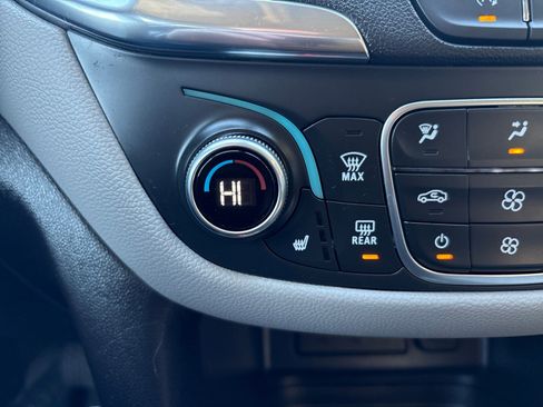 Used 2024 Chevrolet Equinox LT image 18