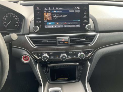 Used 2021 Honda Accord Touring image 13