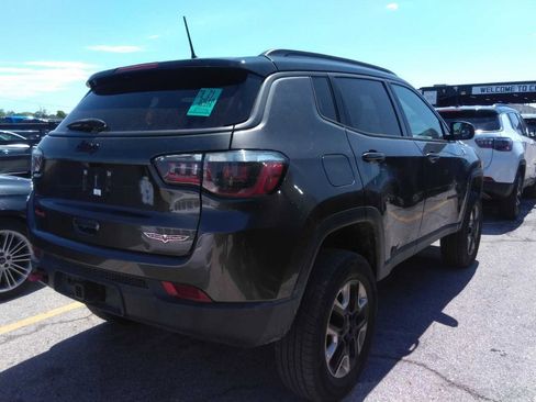 Used 2018 Jeep Compass Trailhawk w/ Cold Weather Group AWD/4WD image 4