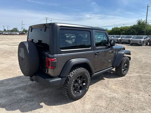 Used 2023 Jeep Wrangler Sport AWD/4WD image 3
