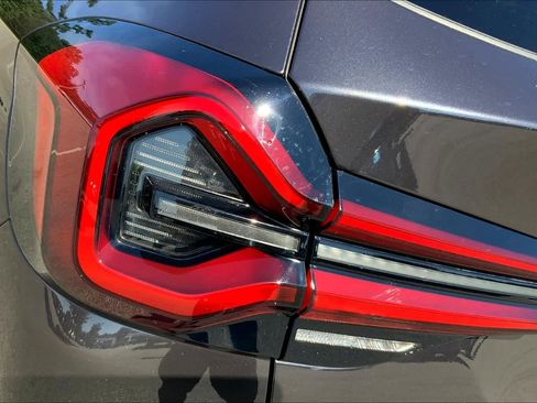 Used 2024 BMW X3 xDrive30i w/ Premium Package w/ZPA image 14