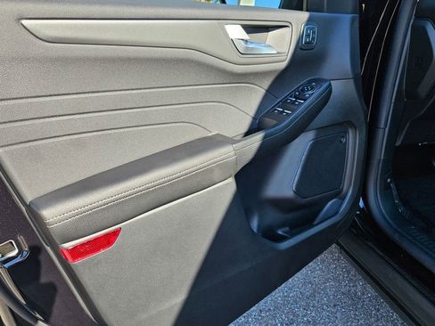 New 2026 Ford Escape Active w/ Active Premium Tech Pack image 14