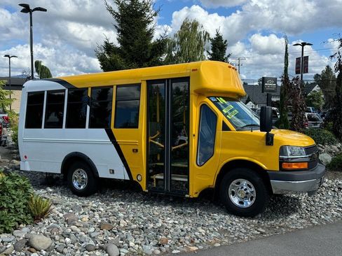 Used 2014 Chevrolet Express 3500 image 29