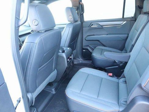 New 2026 GMC Acadia AT4 w/ Luxury Package image 13