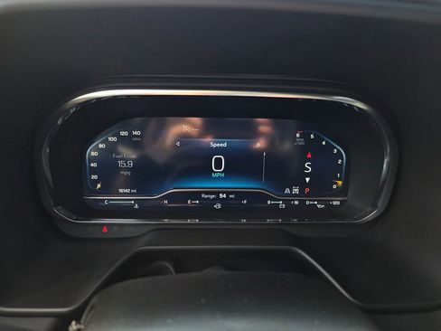 Used 2024 Chevrolet Tahoe Z71 w/ Luxury Package image 15