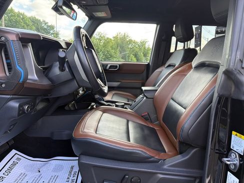 Used 2022 Ford Bronco Outer Banks AWD/4WD image 9