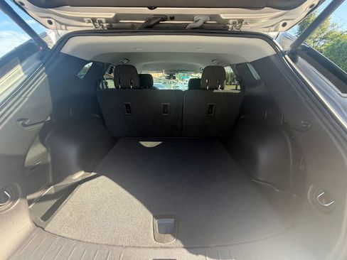 Used 2020 Chevrolet Blazer LT FWD image 13