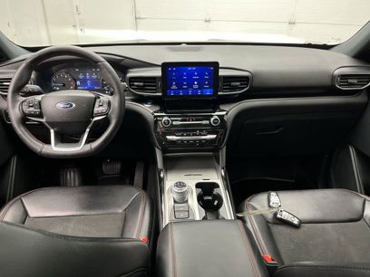 Certified 2023 Ford Explorer ST-Line w/ Class IV Trailer Tow Package