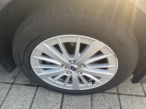 Used 2017 Subaru Impreza 2.0i Premium AWD/4WD image 12